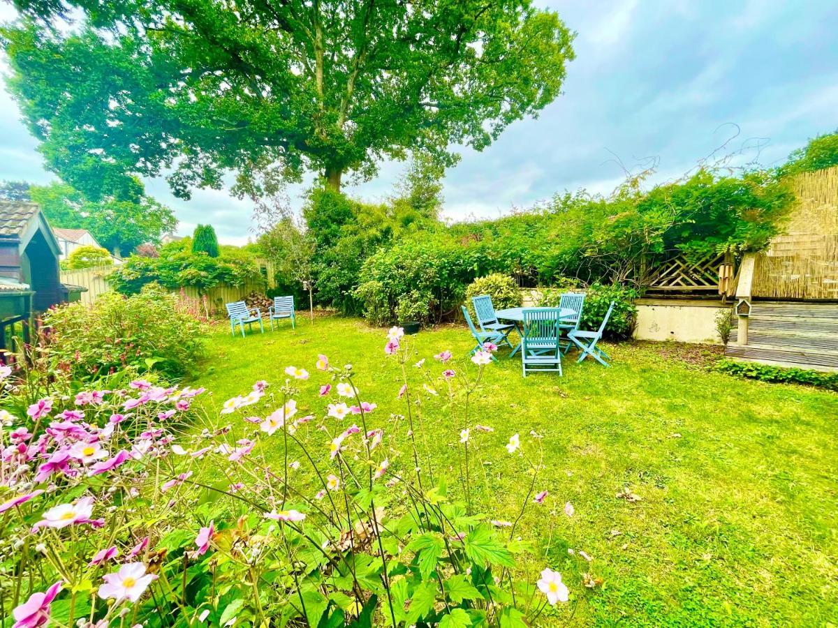 Penderi House Usk With Cymru Holidays Exterior foto